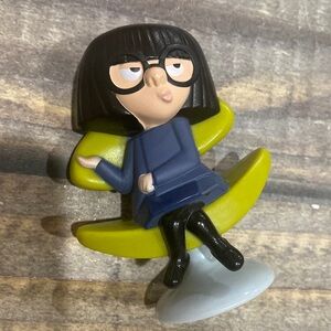 Disney The Incredibles  Edna  Happy meal Toy